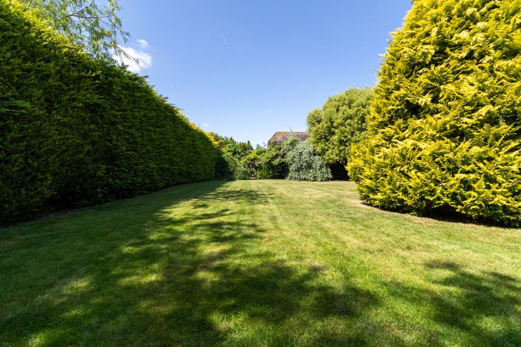 Property photo 3 of 27 Grounds