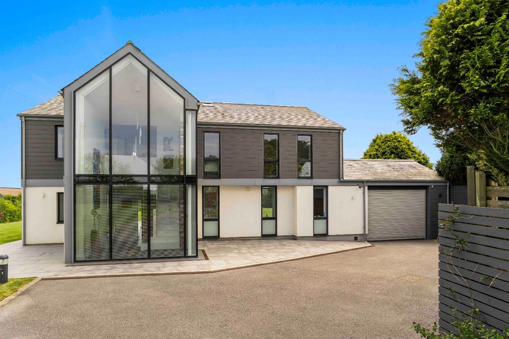 Property photo 2 of 17 Picture No. 02