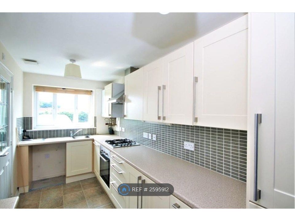 Property photo 3 of 11