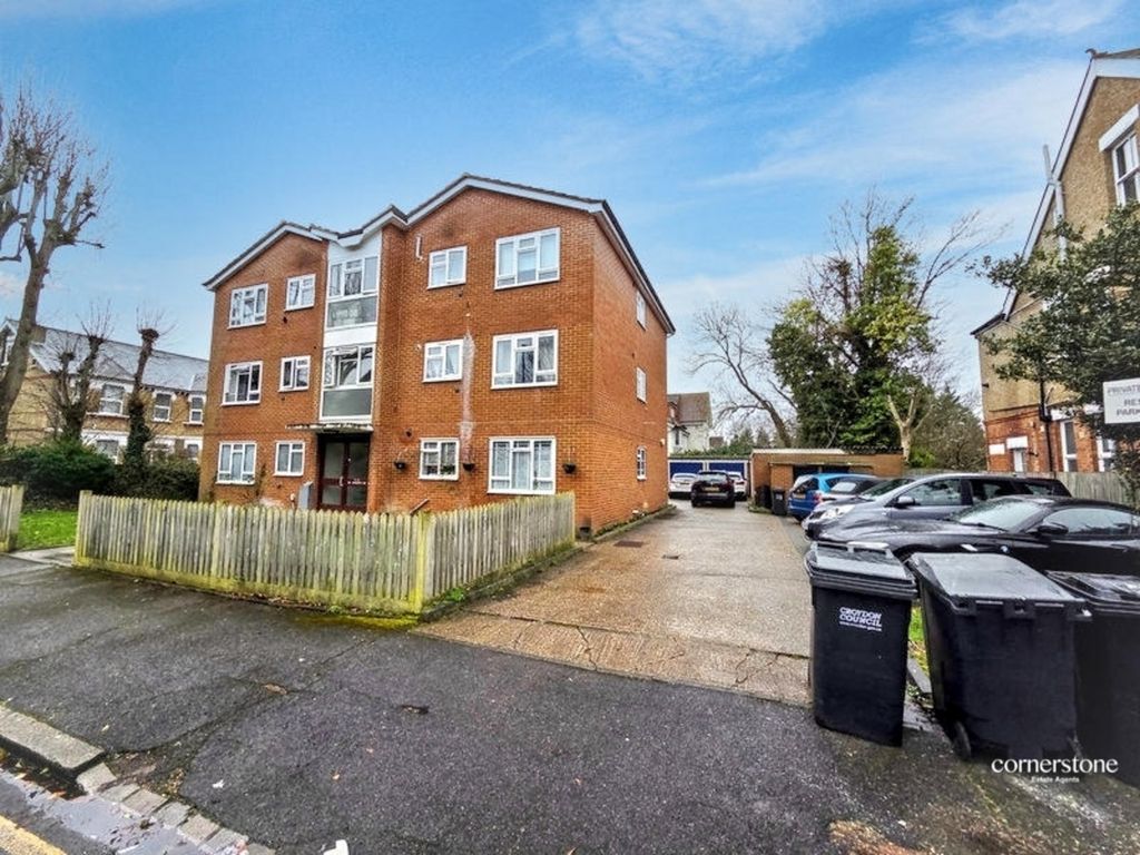 Property photo 1 of 2