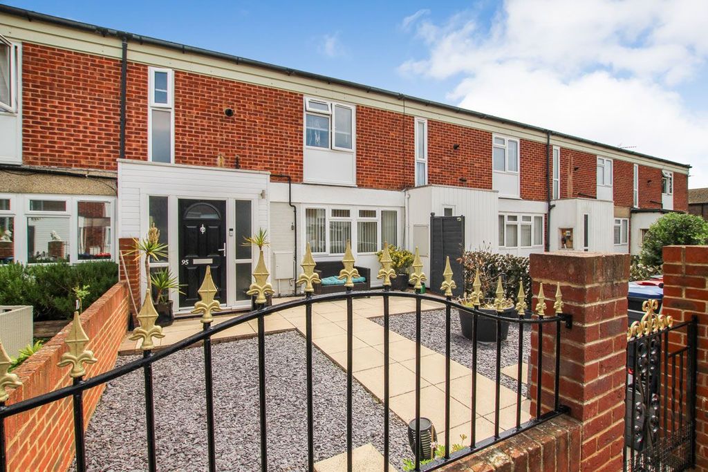 Property photo 1 of 18