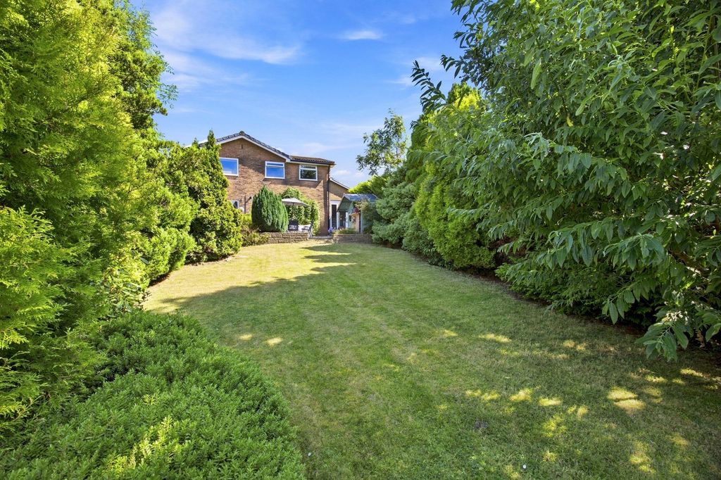 Property photo 1 of 36