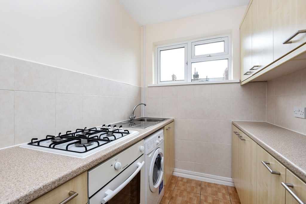 Property photo 3 of 19 171137 (10)