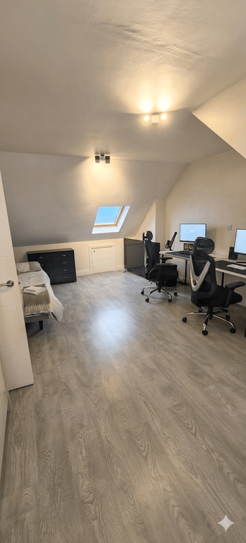 Property photo 3 of 5 Gallery