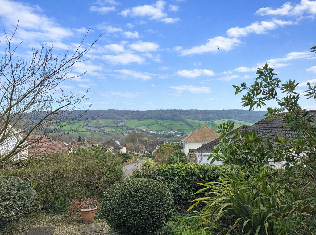 Property photo 1 of 13 Photo 13