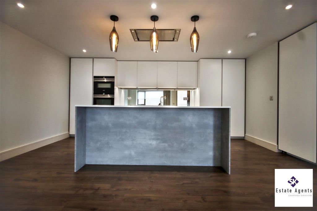 Property photo 3 of 18 Open Plan Living Space