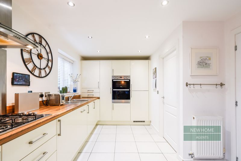 Property photo 3 of 32 Photo 10