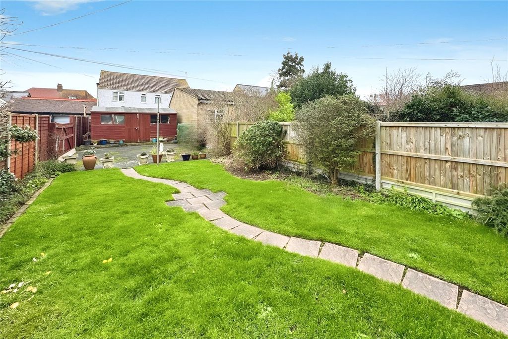 Property photo 3 of 12 Picture No. 11