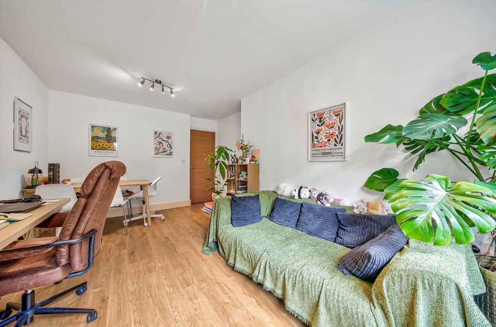 Property photo 2 of 5