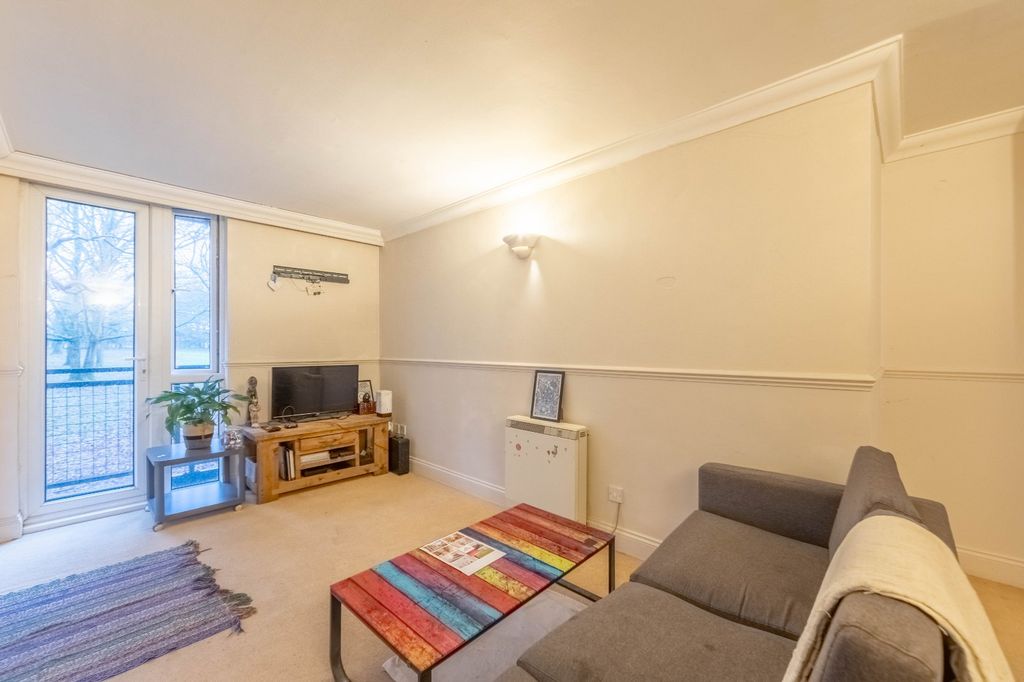 Property photo 2 of 14 Picture 2