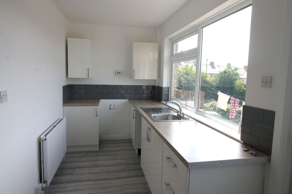 Property photo 3 of 14 Img_1385