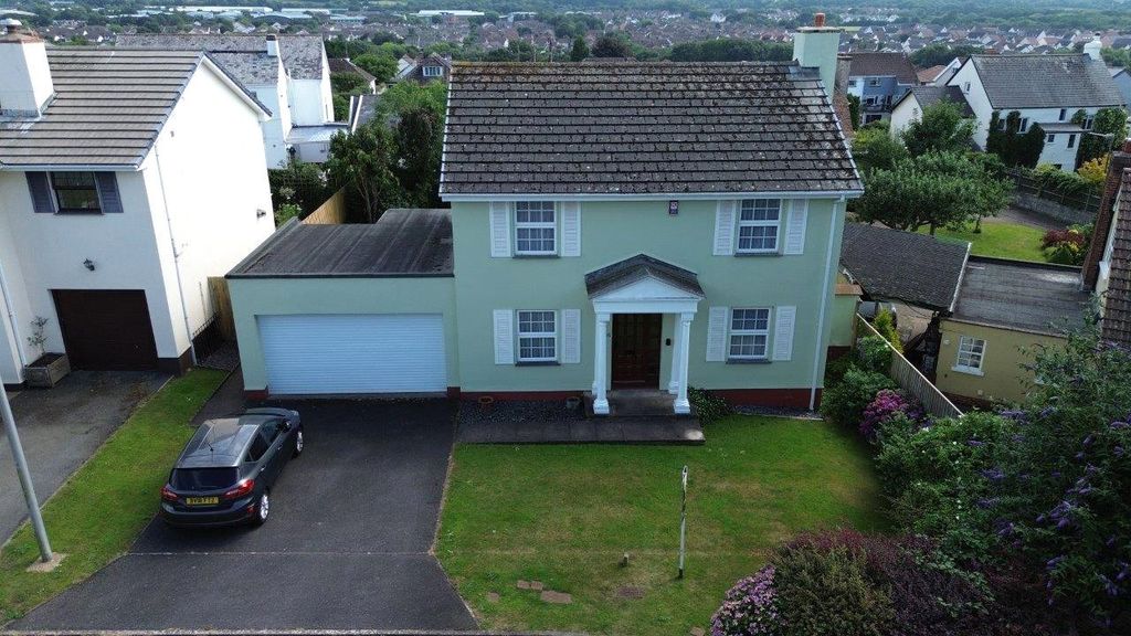 Property photo 1 of 27 Picture No. 02