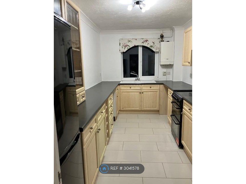 Property photo 3 of 25