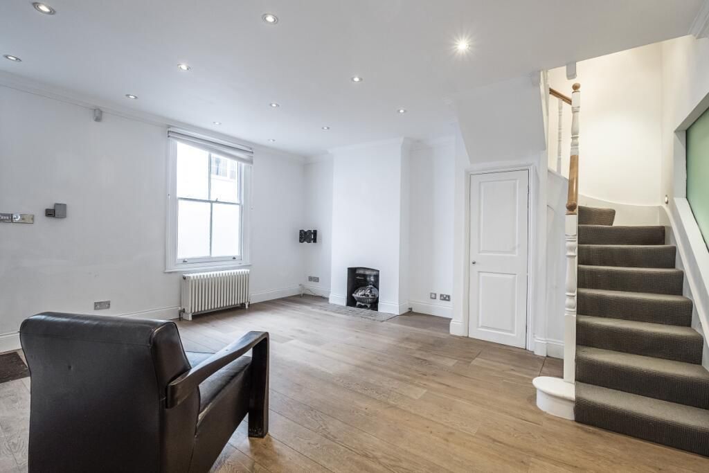 Property photo 2 of 10 4