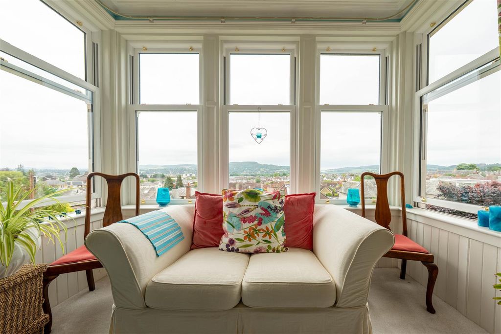 Additional image 28 of 4 bed flat for saleGlasgow Road, Perth PH2