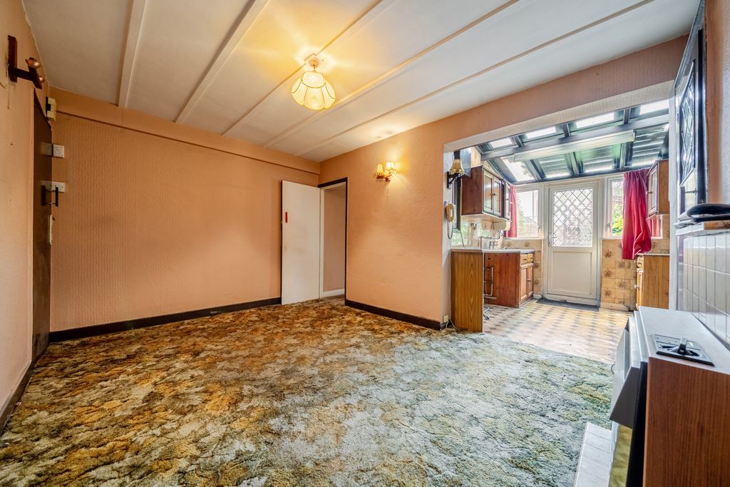 Property photo 3 of 17 Dining Room