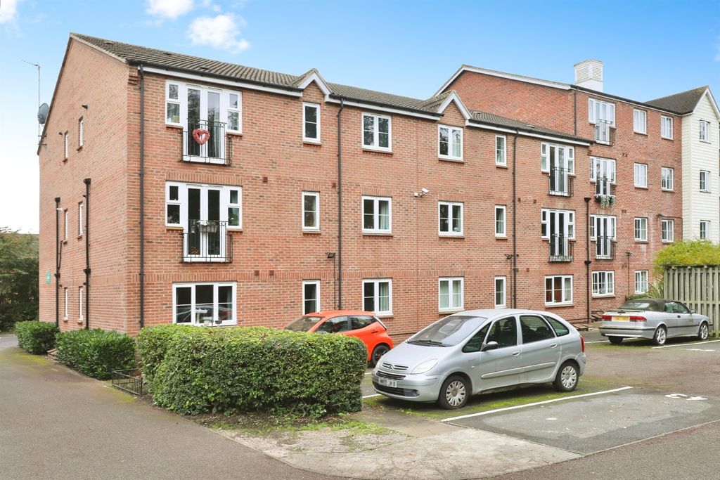 Property photo 1 of 11