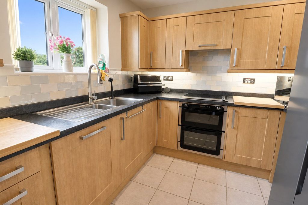 Property photo 2 of 15 2 - Picture No. 02