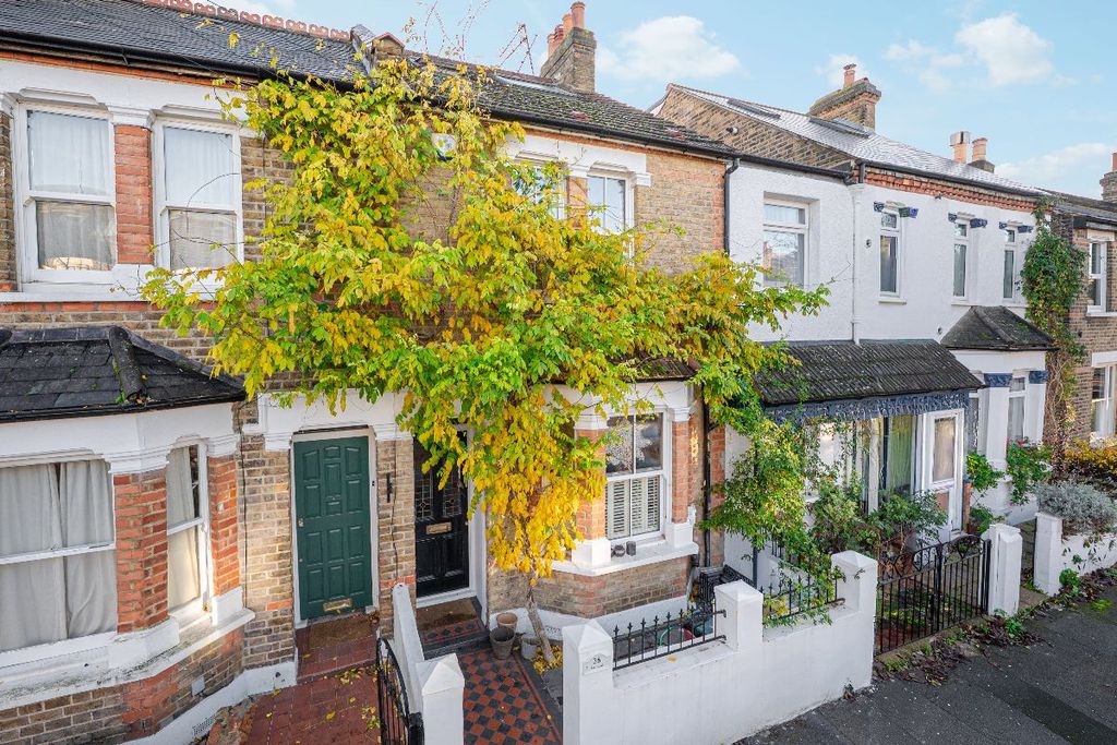 Property photo 1 of 28