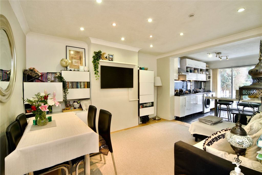 Property photo 2 of 20 Picture No. 09