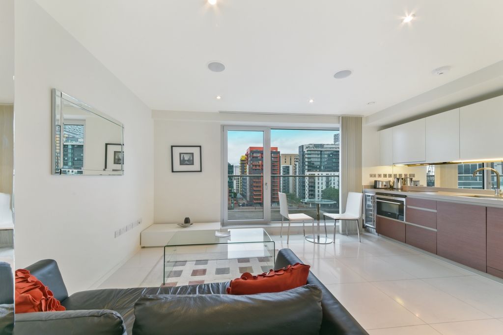 Property photo 1 of 7 Living Area