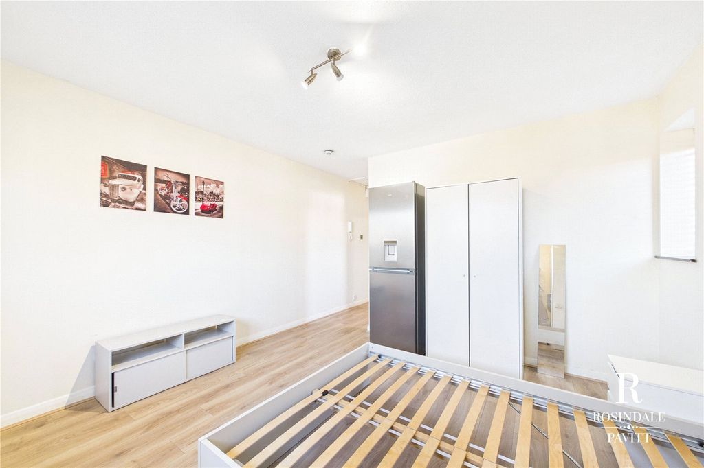 Property photo 3 of 12 Picture No. 07