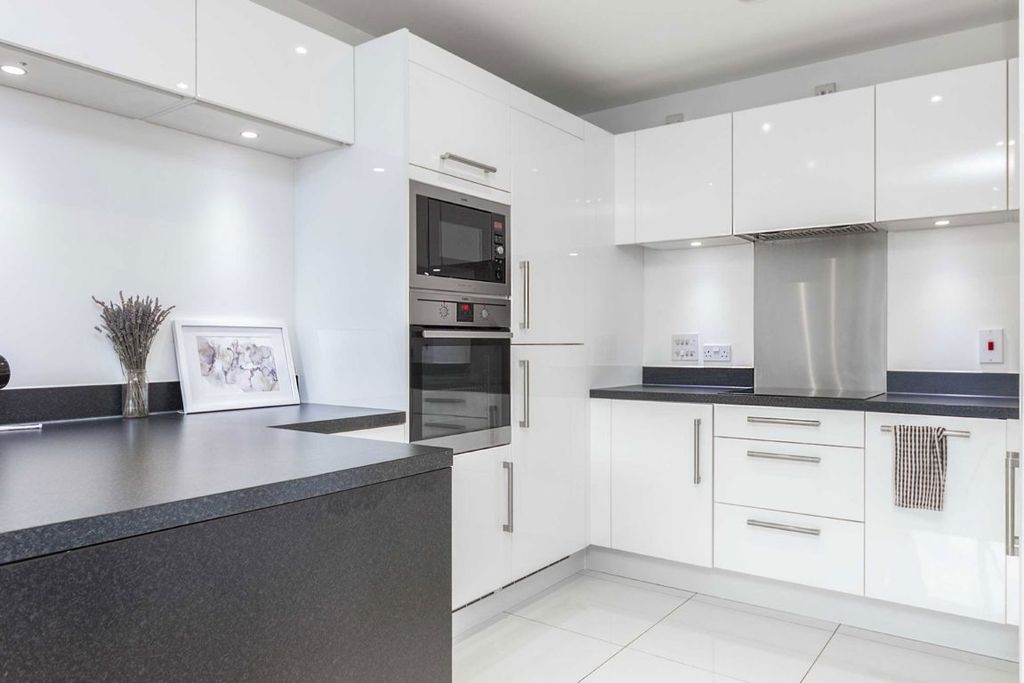 Property photo 3 of 8