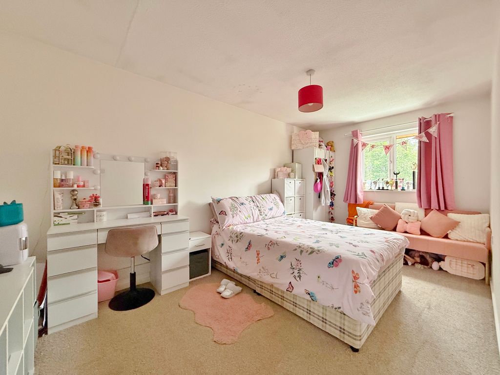 Property photo 3 of 22