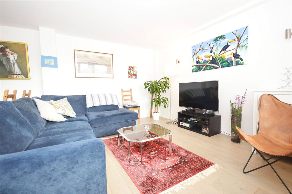 Property photo 3 of 9 Picture No. 05