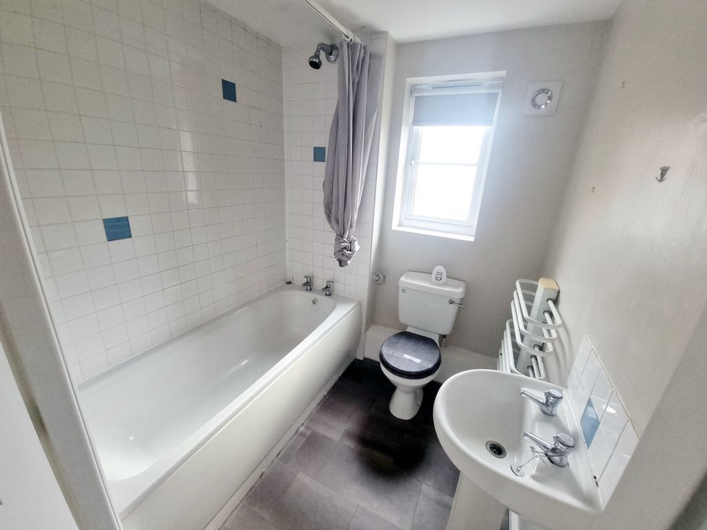 Additional image 9 of 2 bed flat for saleNewton Road, St. Helens WA9
