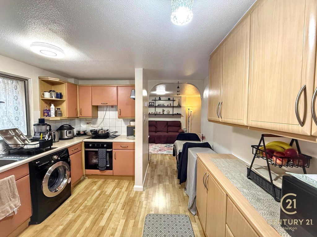 Property photo 2 of 12