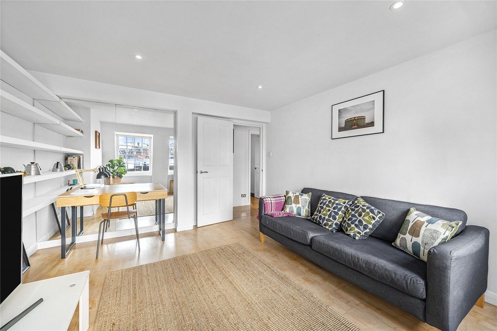 Property photo 2 of 7 Picture No. 16