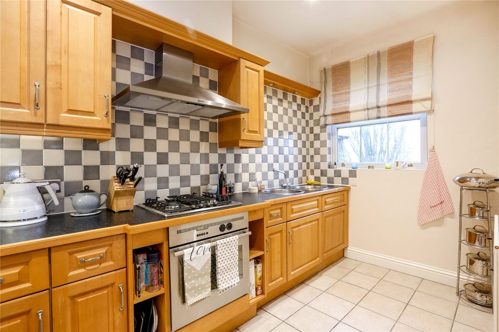 Property photo 2 of 9 Picture No. 06