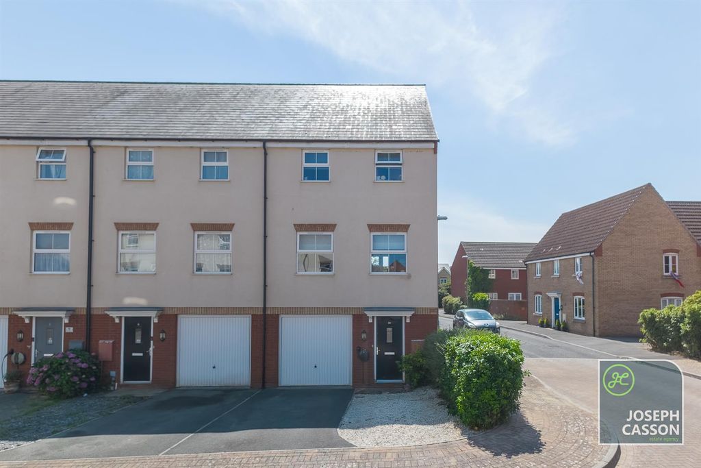 Property photo 1 of 18 Dji_20260714141534_0378_D.Jpg