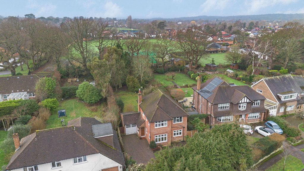 Property photo 2 of 18