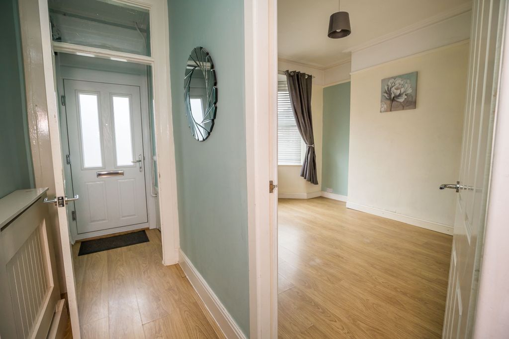 Property photo 2 of 15 Img_2276