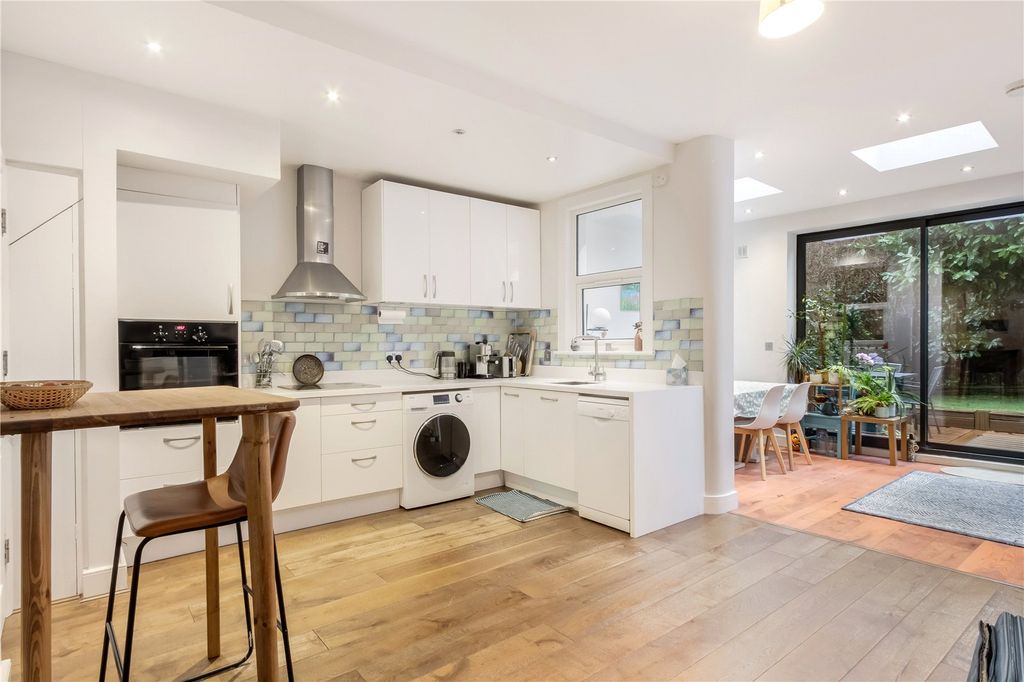 Property photo 2 of 26 Picture No. 06