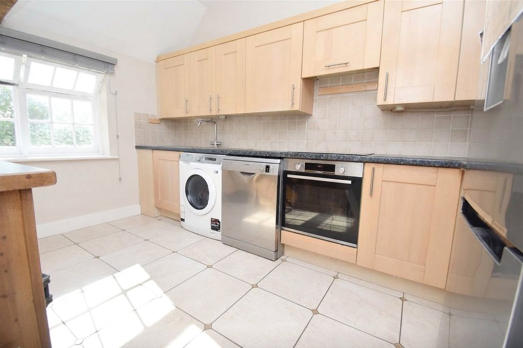 Property photo 3 of 9 Picture No. 21