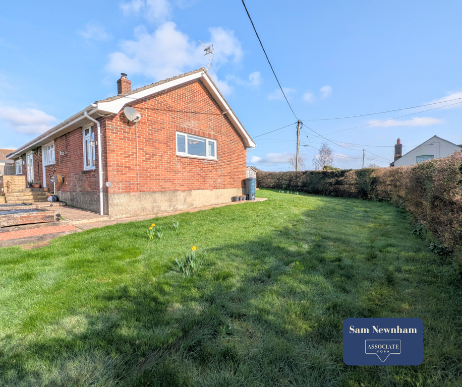 Property photo 2 of 14 Garden