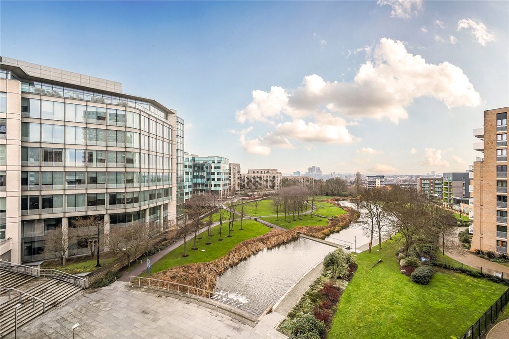 Property photo 3 of 19 Picture No. 03