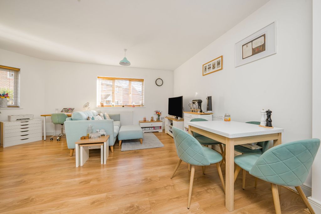 Property photo 3 of 12
