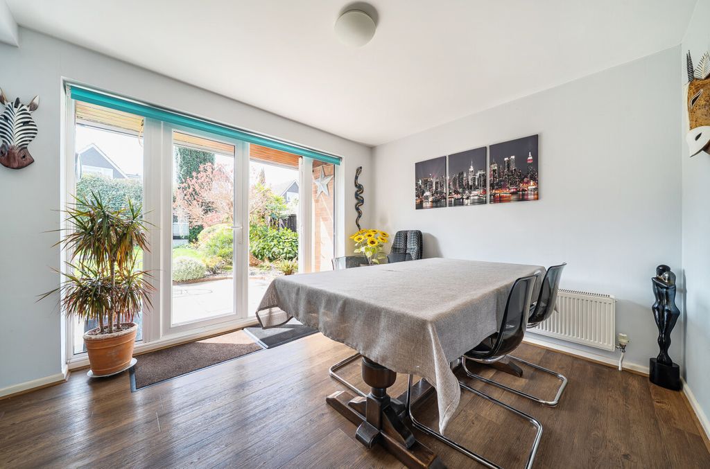 Property photo 3 of 18 1441449-12-69d904...