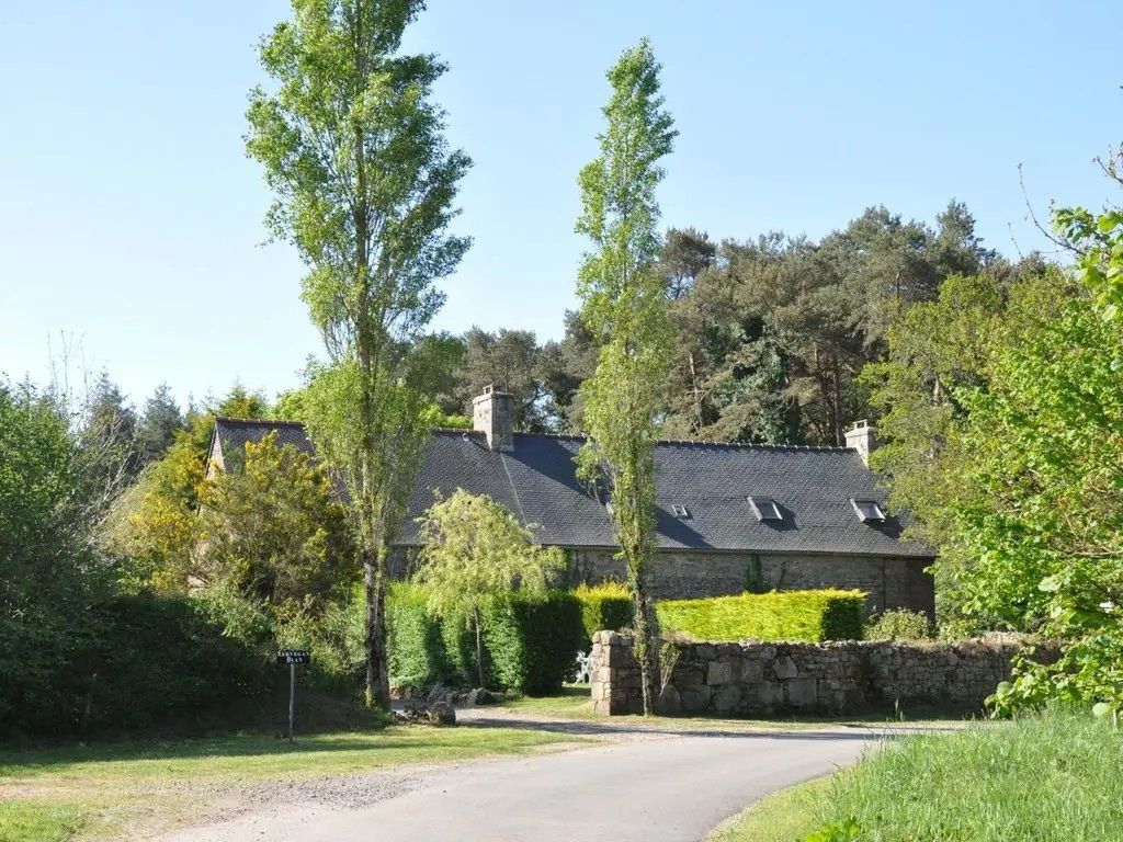 Property photo 1 of 40