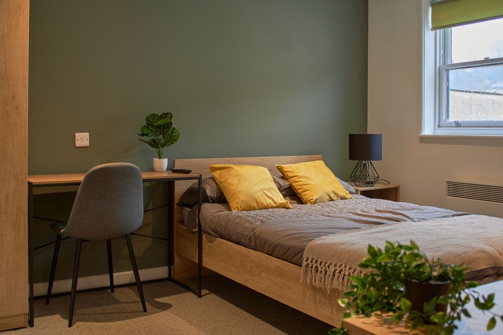 Property photo 2 of 6