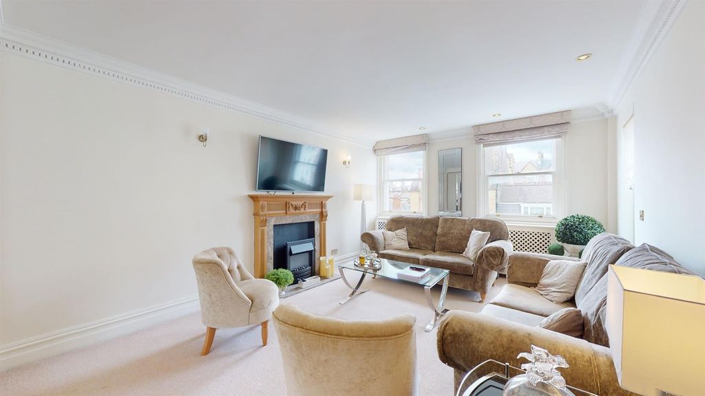 Property photo 2 of 14 64B5740838992E9B34c7Fcf4_8B164F8d2Fad7ee2Dfd84251B