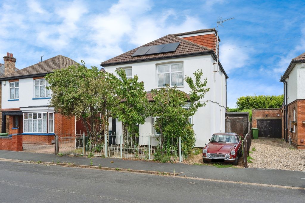 Property photo 1 of 17