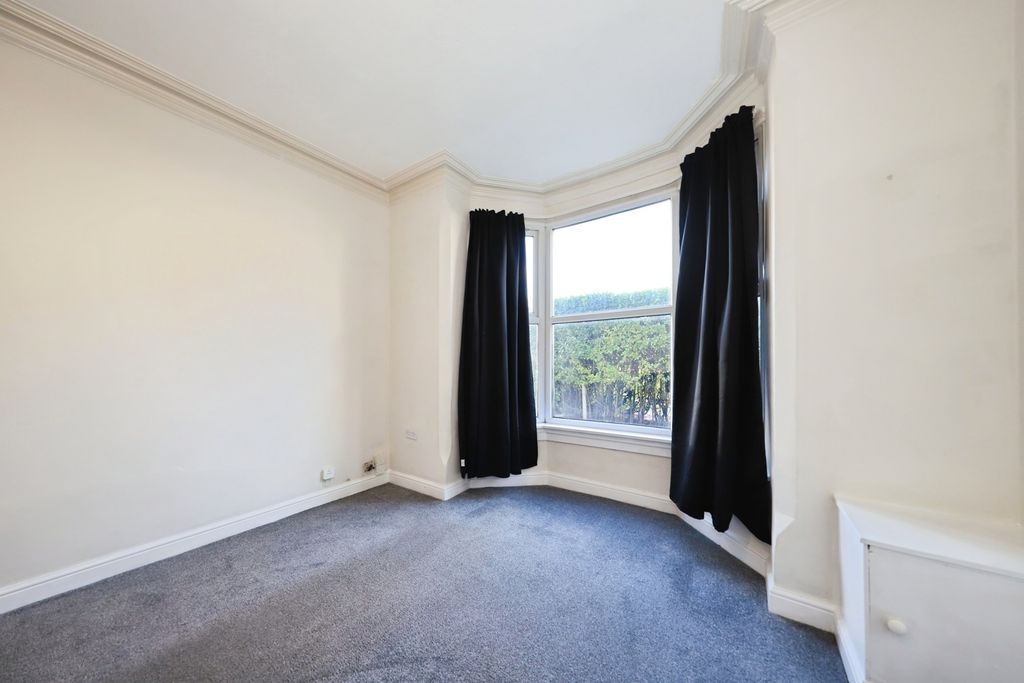 Property photo 3 of 17 Photo