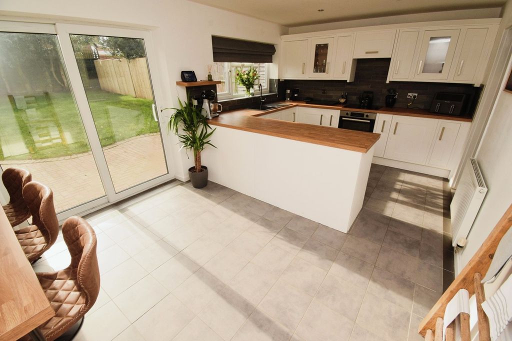 Property photo 3 of 36 Refitted Kitchen