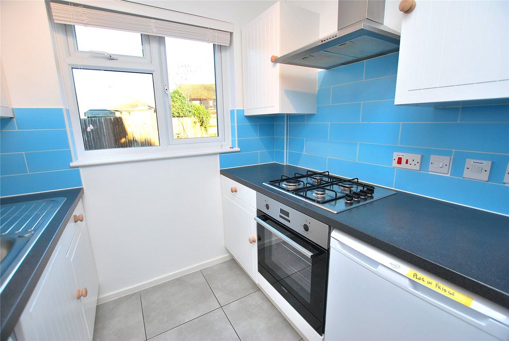 Property photo 3 of 9 Picture No. 24