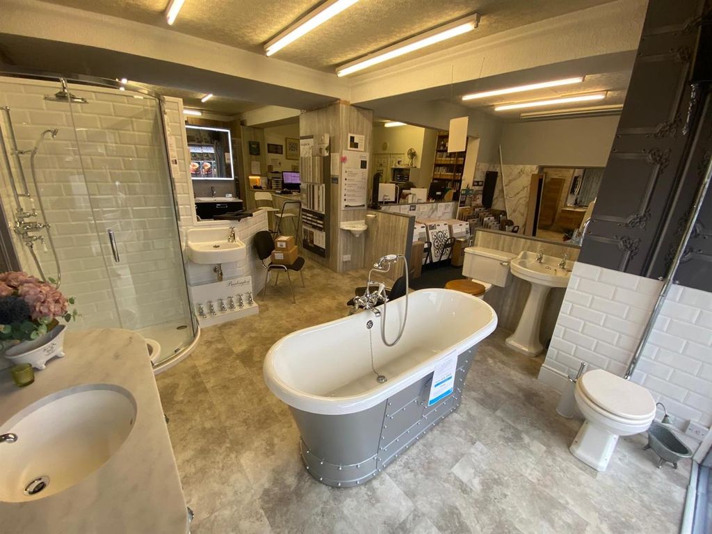 Property photo 3 of 9 c8283Da9-d37A-40Ca-82Bd-F4d8480B58Ff.Jpg